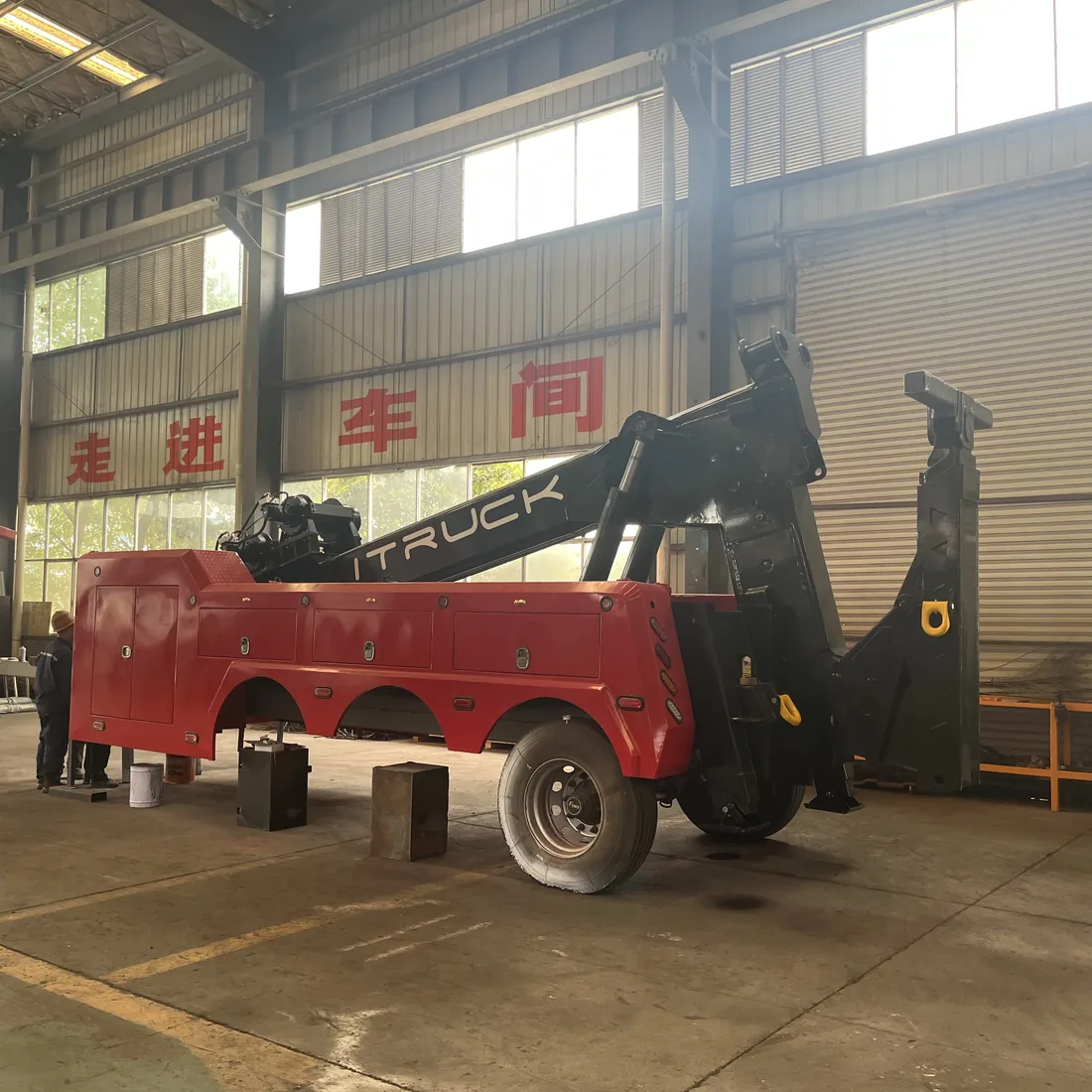 30-ton integrated wrecker, boom and twin winches