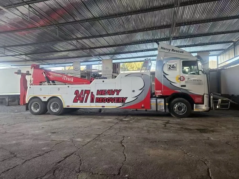 24/7 heavy recovery integrated wrecker delivered to South Africa
